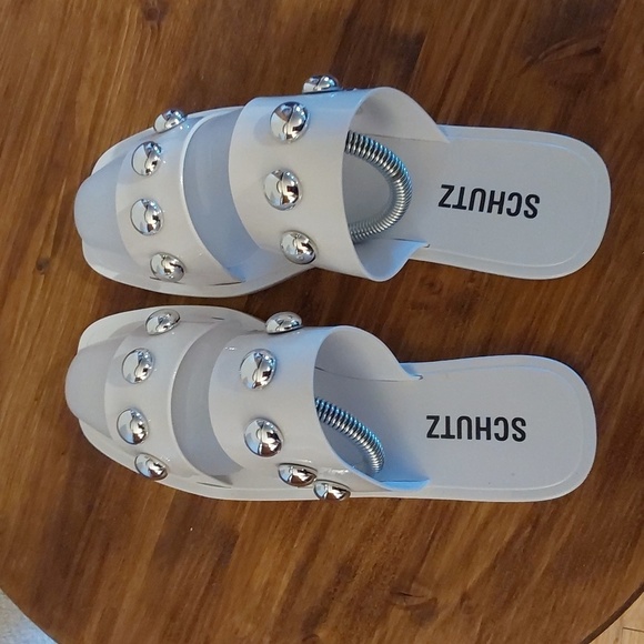 Schutz  Womens White Silver Stud Sandals Lizzie Jelly Rubber  FLAW Sz.9 - Picture 4 of 10